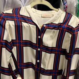 Beautiful silk like dress . Tory Burch